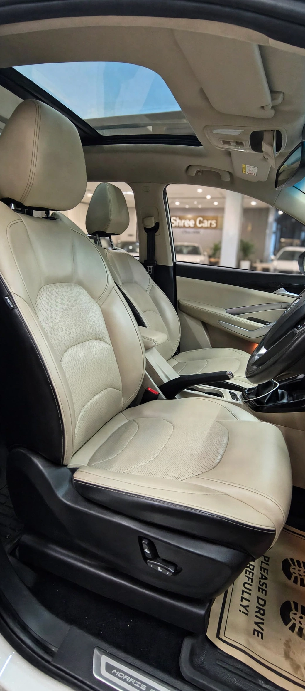 MG Hector Hybrid Sharp