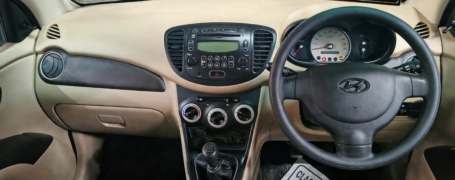 Hyundai i10 SPORTZ 1.2